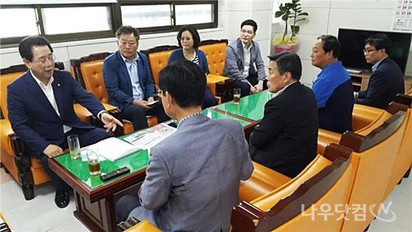 김영록 전남도지사 광양보건대 방문(광양보건대제공)