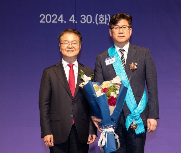이선동 포스코명장 금탑산업훈장 수상(광양제철소제공)