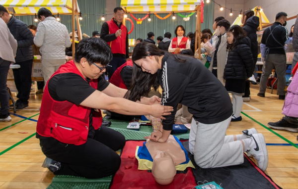 광양제철소 YMCA 특별봉사(광양제철소 제공)